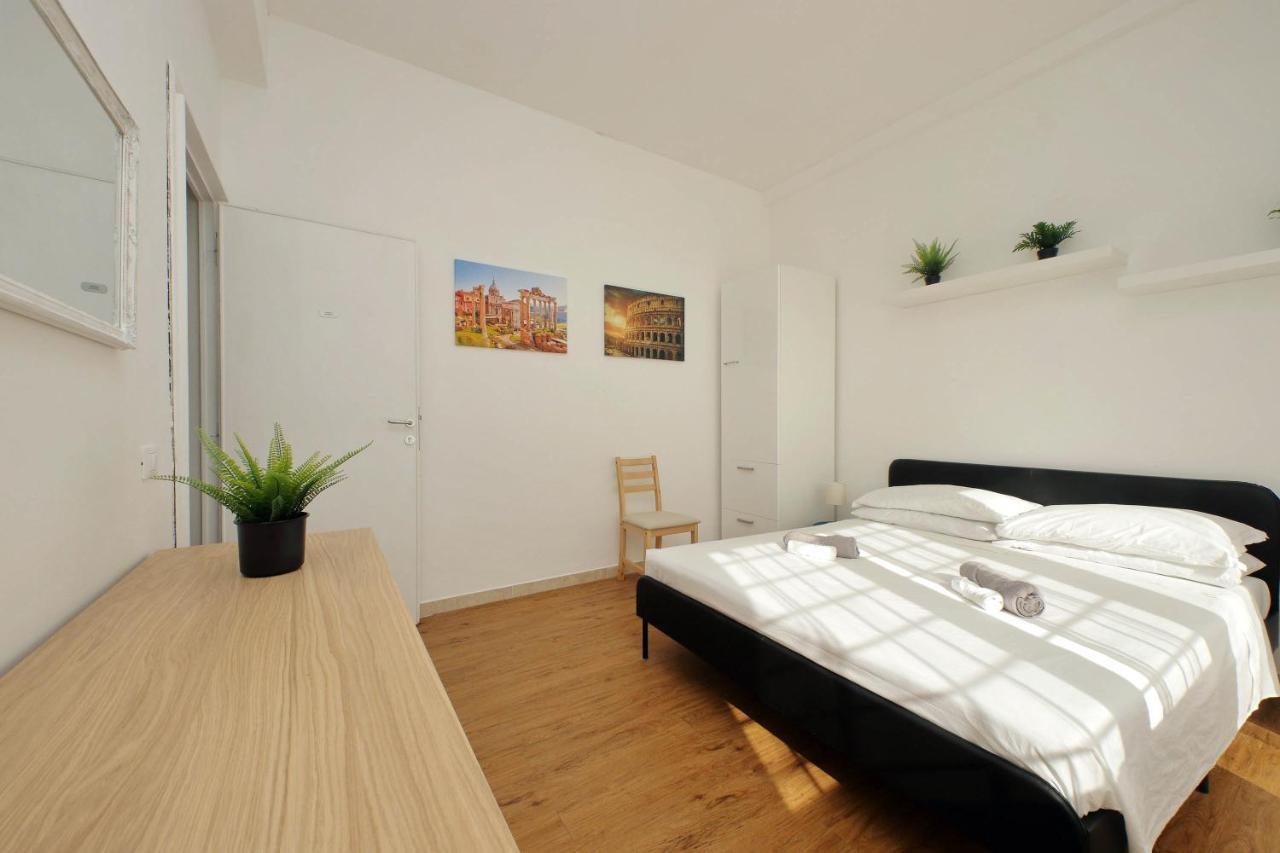 Zucchi Rooms Rome Bagian luar foto