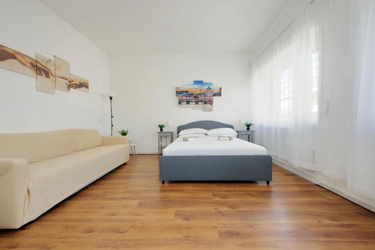 Zucchi Rooms Rome Bagian luar foto