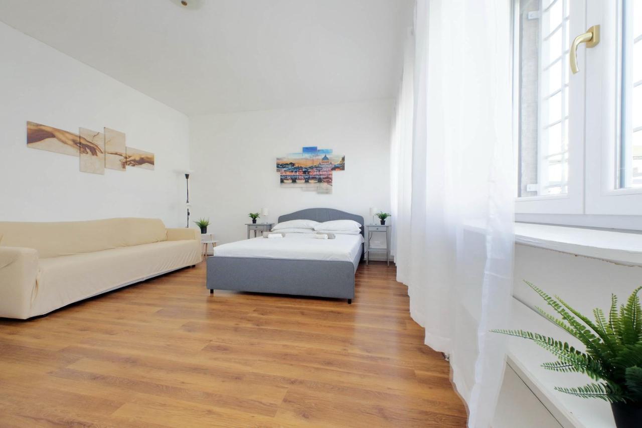 Zucchi Rooms Rome Bagian luar foto