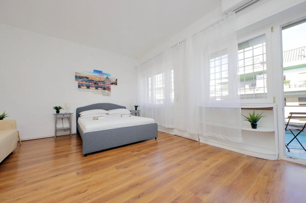 Zucchi Rooms Rome Bagian luar foto